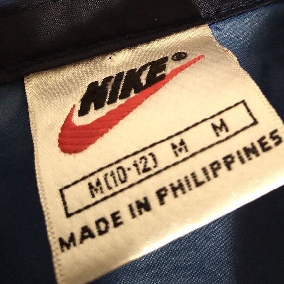 Vintage Nike Logo Spell Out Windbreaker Jacket - Picture 5 of 9